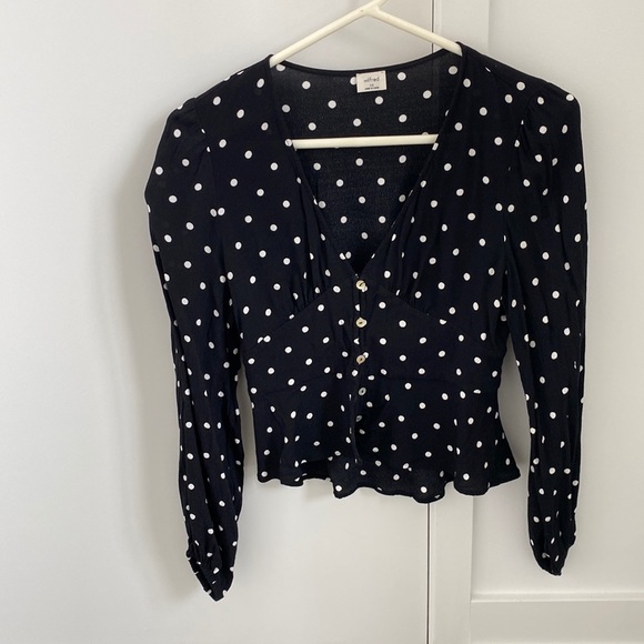 Aritzia prairie blouse - Picture 4 of 7